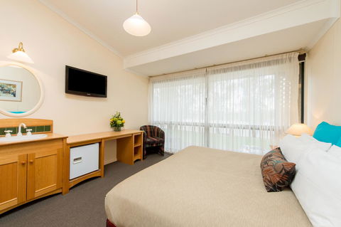 Berri Hotel - Accommodation ACT 35