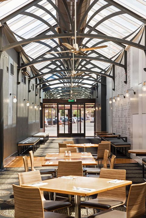 Berri Hotel - Accommodation ACT 3