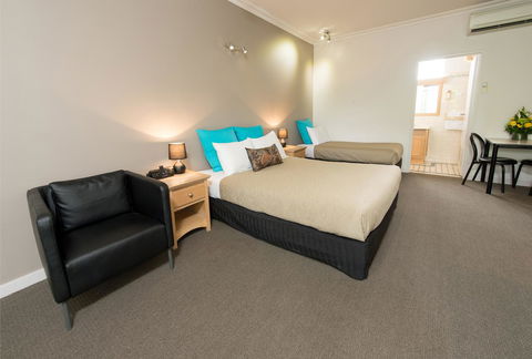 Berri Hotel - Accommodation ACT 42