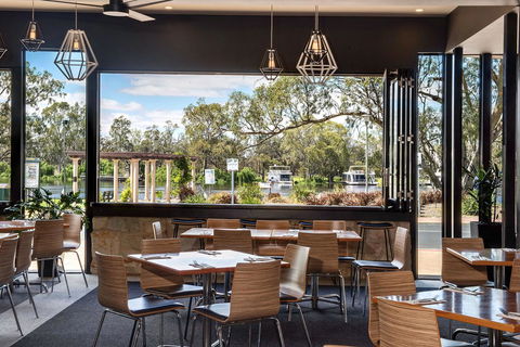 Berri Hotel - Accommodation ACT 9