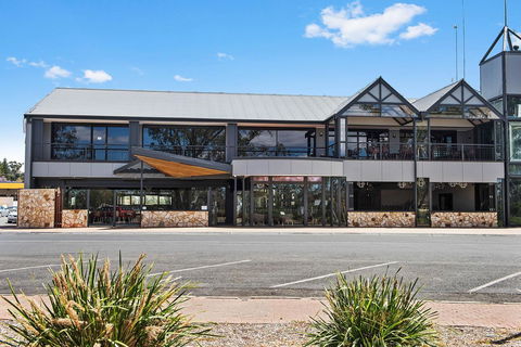 Berri Hotel - Accommodation ACT 4