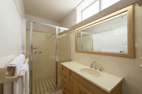 Berri Hotel - Accommodation ACT 39