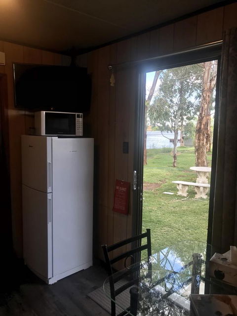 Murray Bridge Riverview Cabin - Accommodation ACT 3
