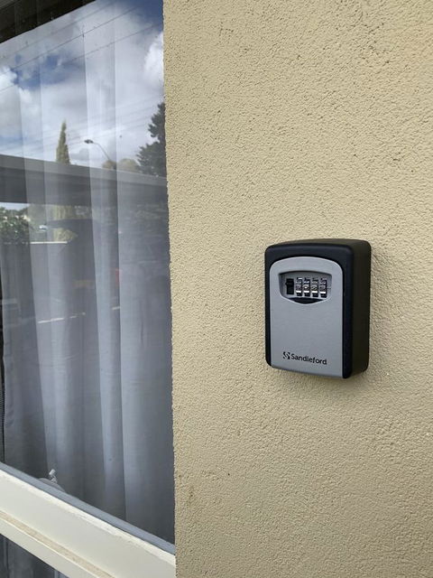 Sunshine Three - Accommodation ACT 41