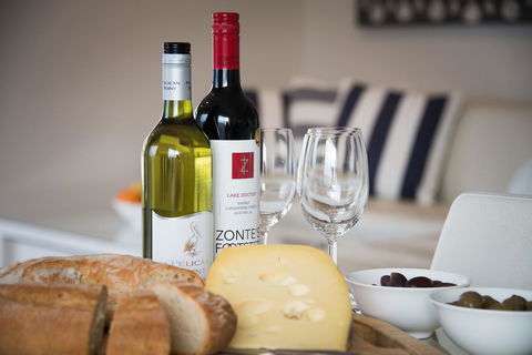 Stylish 3 Bedroom Beachview Apartment - Accommodation ACT 13