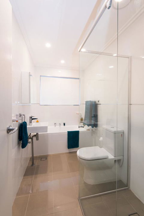 Stylish 3 Bedroom Beachview Apartment - Accommodation ACT 12