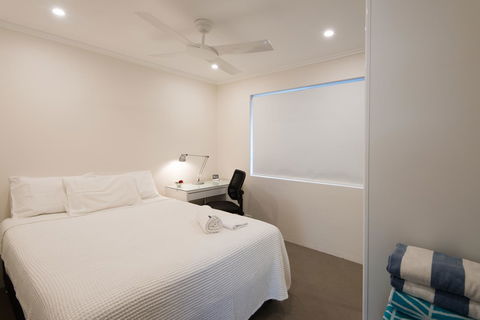 Stylish 3 Bedroom Beachview Apartment - Accommodation ACT 10
