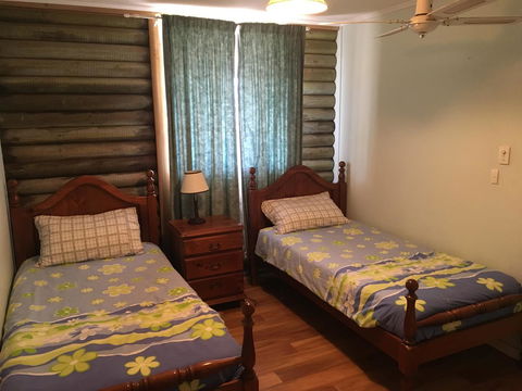 Shangri La Moonta Bay - Accommodation ACT 15