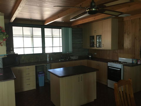 Shangri La Moonta Bay - Accommodation ACT 11