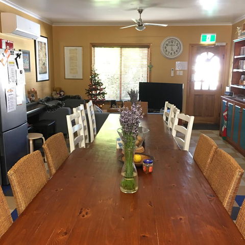 KI Dragonfly Guesthouse - Accommodation ACT 35
