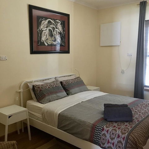 KI Dragonfly Guesthouse - Accommodation ACT 26