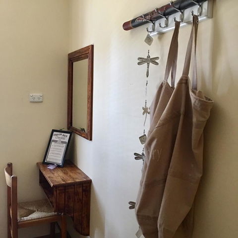 KI Dragonfly Guesthouse - Accommodation ACT 24
