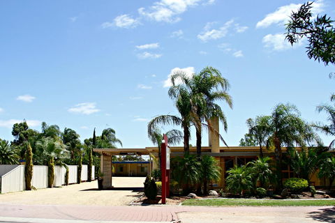 Renmark Motor Inn - Accommodation ACT 12