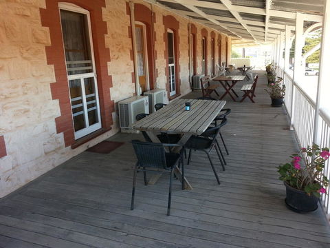 Sonbern Lodge Motel - Accommodation ACT 17