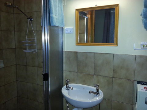 Sonbern Lodge Motel - Accommodation ACT 18
