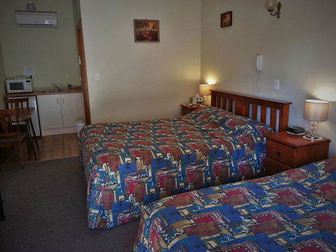 Sonbern Lodge Motel - Accommodation ACT 25