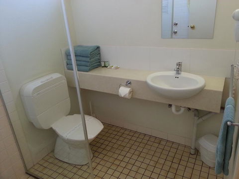 Sonbern Lodge Motel - Accommodation ACT 21
