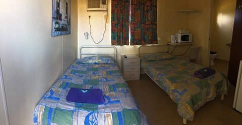 A1Cabins - Accommodation ACT 4