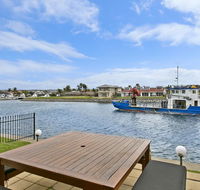 Salt Waterfront Apartment - Accommodation ACT