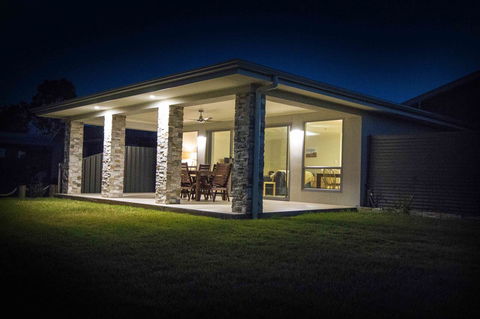 Brock's Base - Accommodation ACT 9