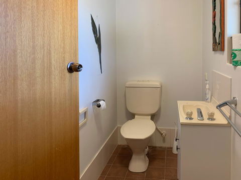 Seacroft - Accommodation ACT 10