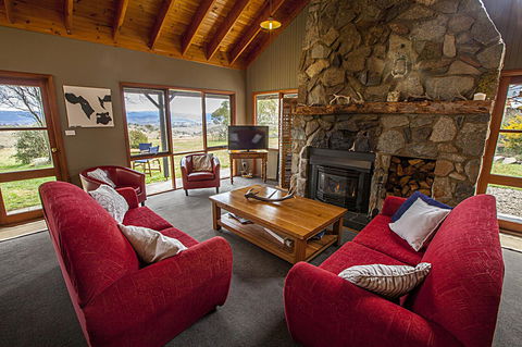 Eagles Range - Accommodation ACT 4