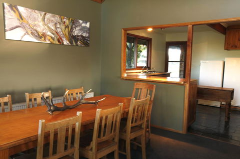 Eagles Range - Accommodation ACT 6