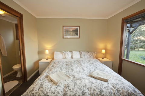 Eagles Range - Accommodation ACT 7