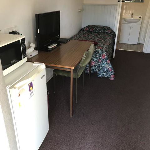 Travelway Motel - Accommodation ACT 4