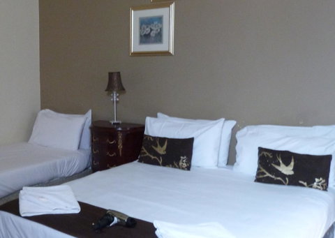 Ambassadors Hotel - Accommodation ACT 27