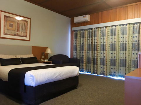 Desert Cave Hotel - Accommodation ACT 43