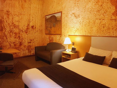 Desert Cave Hotel - Accommodation ACT 41