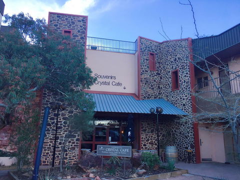 Desert Cave Hotel - Accommodation ACT 34