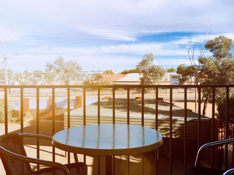 Desert Cave Hotel - Accommodation ACT 0