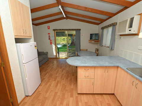 Echo Holiday Parks - Renmark - Accommodation ACT 16