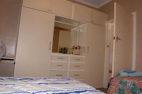 Kimba Units - Accommodation ACT 12