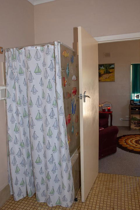 Kimba Units - Accommodation ACT 11