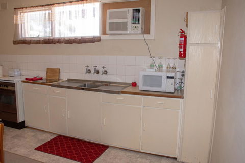 Kimba Units - Accommodation ACT 5