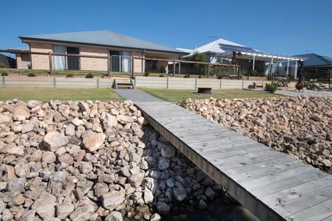 Waterfront On Jefferson, At Wellington Marina, SA - Accommodation ACT 19