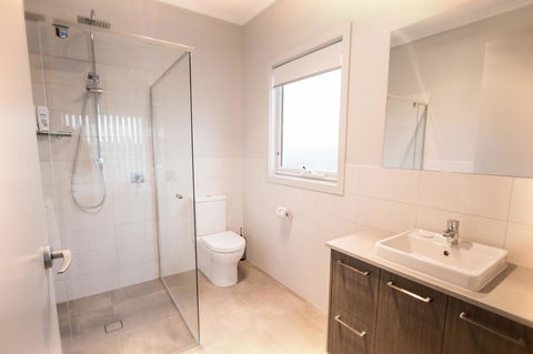 Wellington Lake Retreat - Accommodation ACT 16