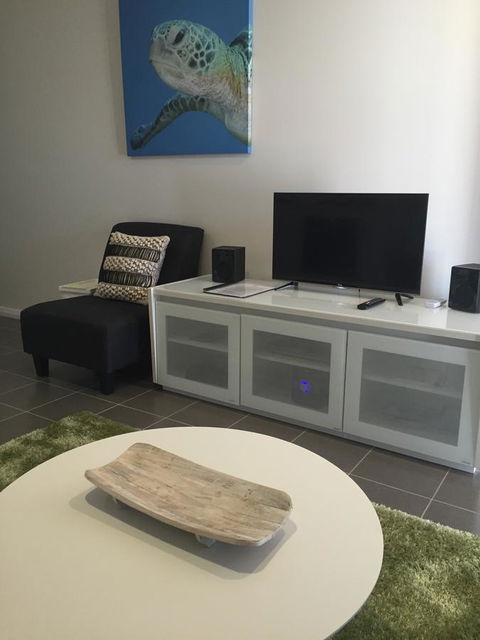 Escape 2 Exmouth - Accommodation ACT 11