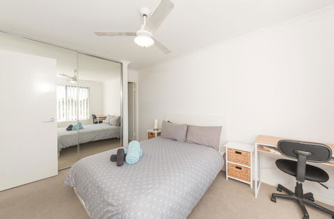 Yaran Suites - Accommodation ACT 34