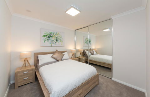 Yaran Suites - Accommodation ACT 19