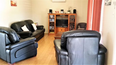 Kanga Cottage - Accommodation ACT 8