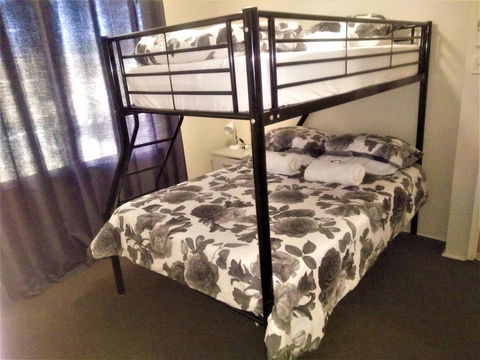 Kanga Cottage - Accommodation ACT 13