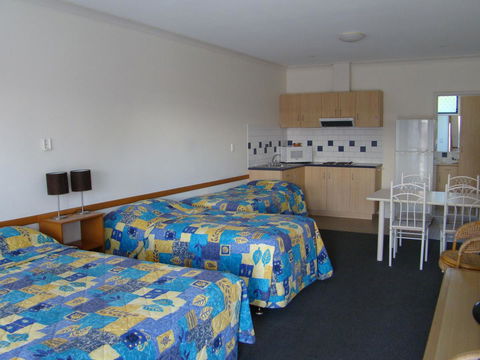 Dunsborough Central Motel - Accommodation ACT 34