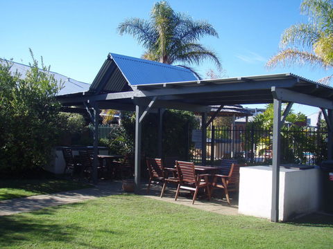 Dunsborough Central Motel - Accommodation ACT 14