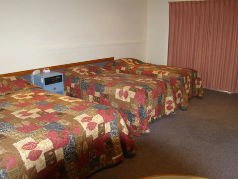 Dunsborough Central Motel - Accommodation ACT 23