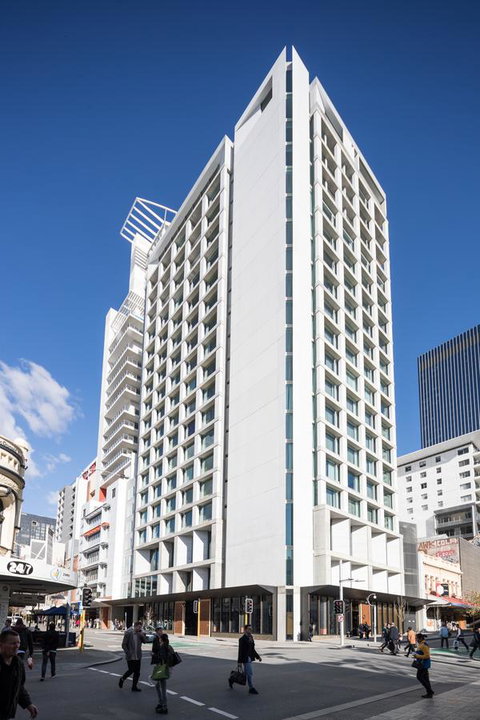 QT Perth - Accommodation ACT 7