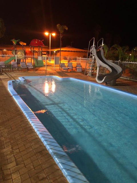 Carnarvon Motel - Accommodation ACT 11